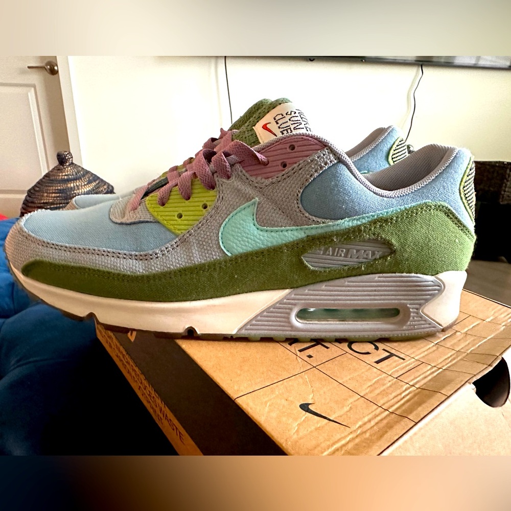 Nike Air Max 90 SE “Sun Club” Size 14
